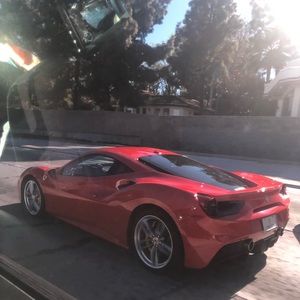 Meet your Posher, Clark